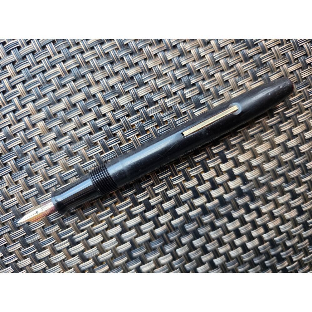 Vintage Wearever Zenith Fountain Pen with 14 K Nib
